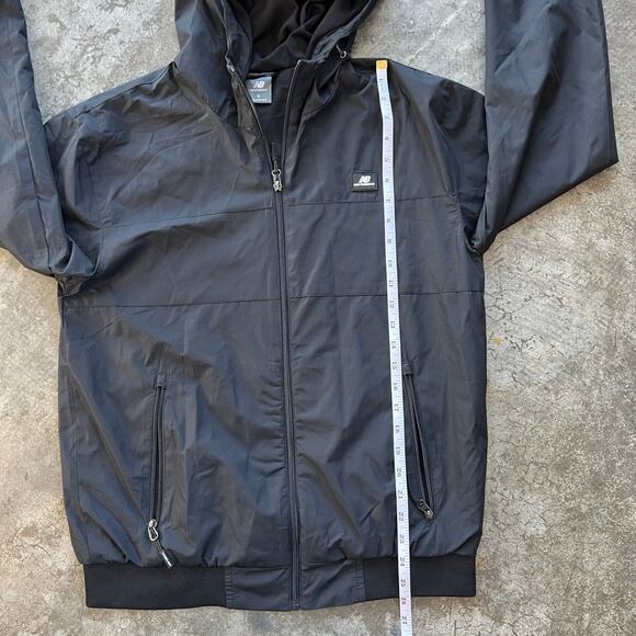 New Balance Windbreaker Jacket Men S Small Black Hooded Full Zip Ripstop Running - Picture 7 of 8